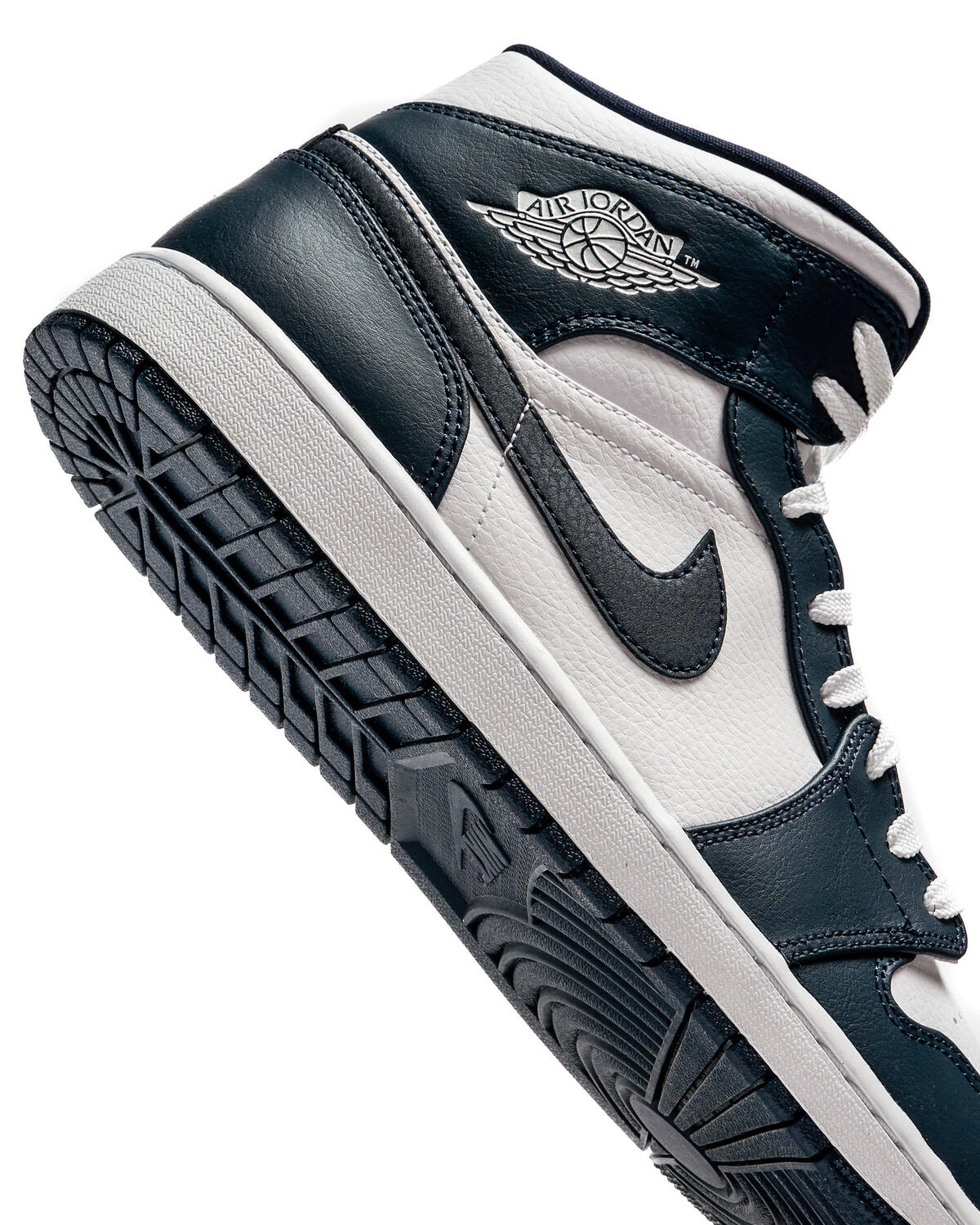 Nike air jordan 1 mid outlet (white / metallic gold - obsidian)